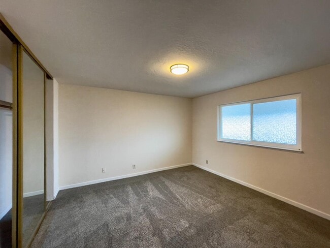 Building Photo - 1625 Palmetto Ave
