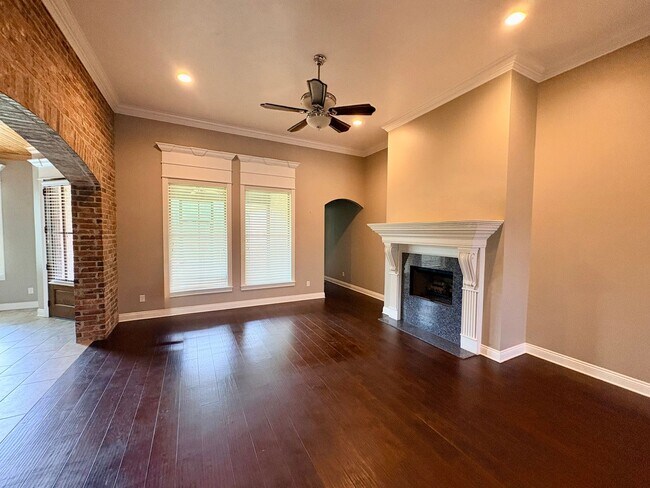 Foto del edificio - 3714 Willow Wood Dr