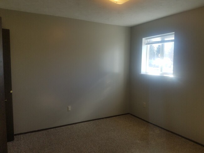 Foto del edificio - 2 bedroom 1 bath condo in Park Place.