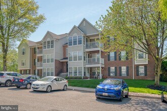 Building Photo - 3100 Cardinal Way