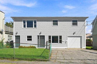 Building Photo - 110 Webster Ave
