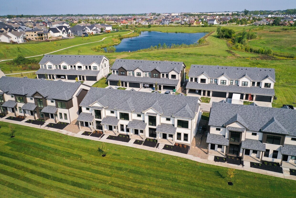 Foto principal - Chautauqua Park Townhomes