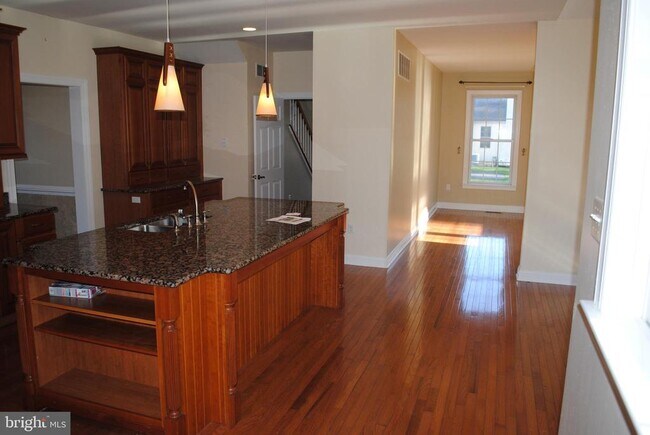 Foto del edificio - 1550 Knobb Hill Ln