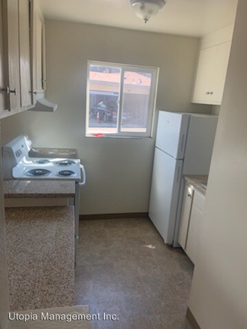Foto del edificio - 337-339 Schafer Rd