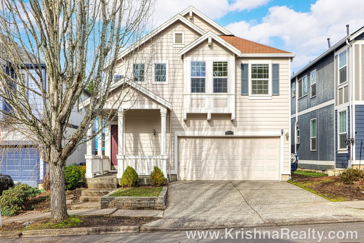 Primary Photo - Spectacular 3 BD* 2.5 BA* Single Faimly Ho...