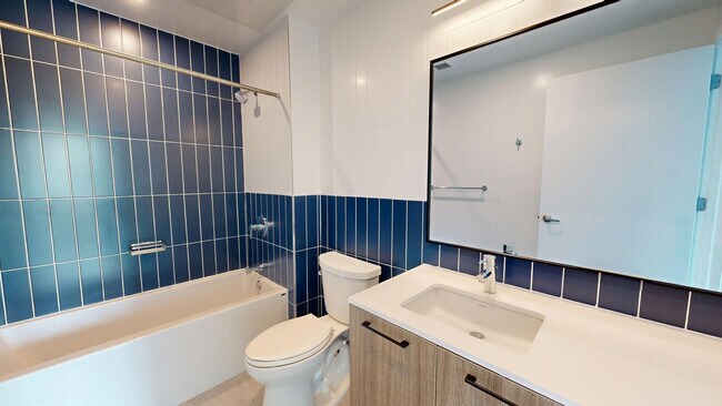 Interior Photo - Broadridge