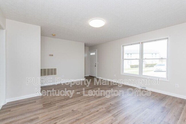 Foto del edificio - 304 Pigeon Ct