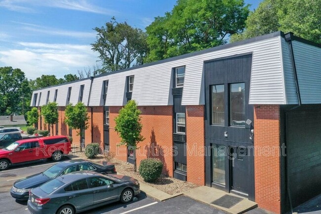 Building Photo - 425 Mt Vernon Rd