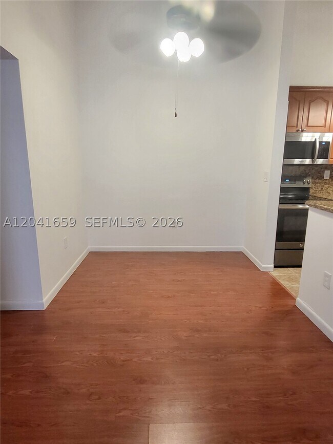 Foto del edificio - 18845 NW 62nd Ave