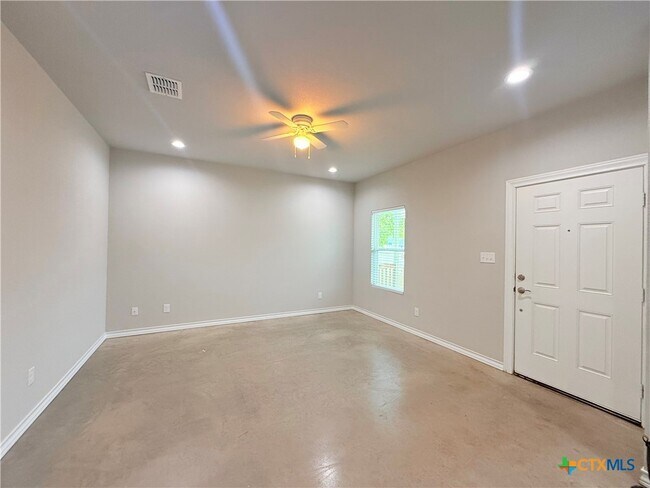 Foto del edificio - 607 E Martindale St