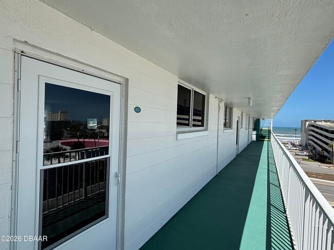 Foto del edificio - 2727 N Atlantic Ave