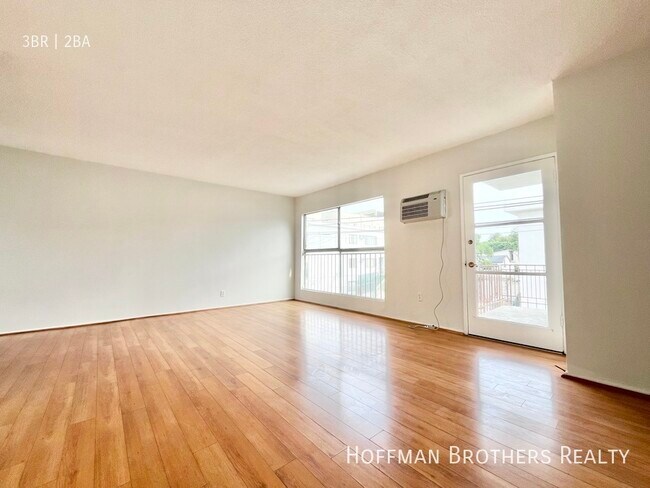 Foto del edificio - 1142 N Orange Grove Ave