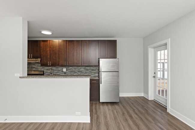 Building Photo - 447 Roger Williams Ave