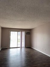 Building Photo - 1711 Seven Pines Rd