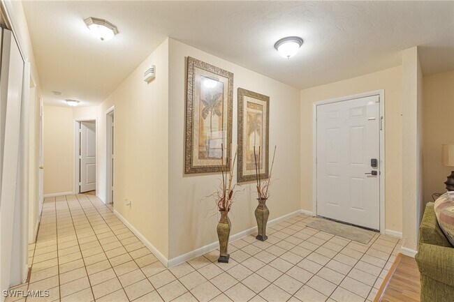 Foto del edificio - 1628 Country Club Blvd