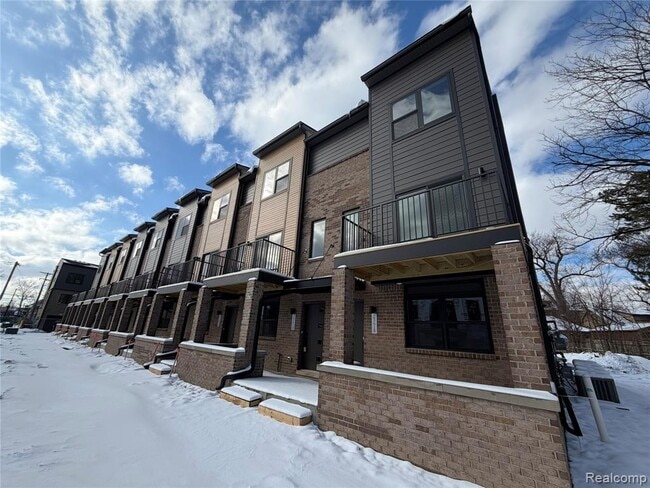 Foto del edificio - 23614 Parkview Ln