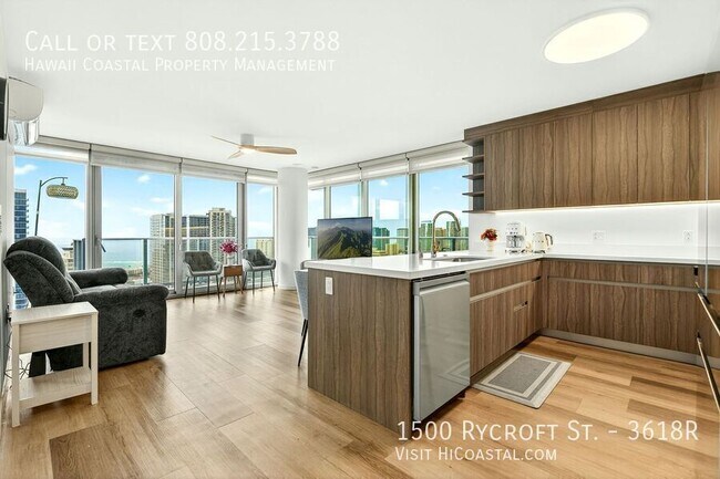 Building Photo - 1500 Rycroft St