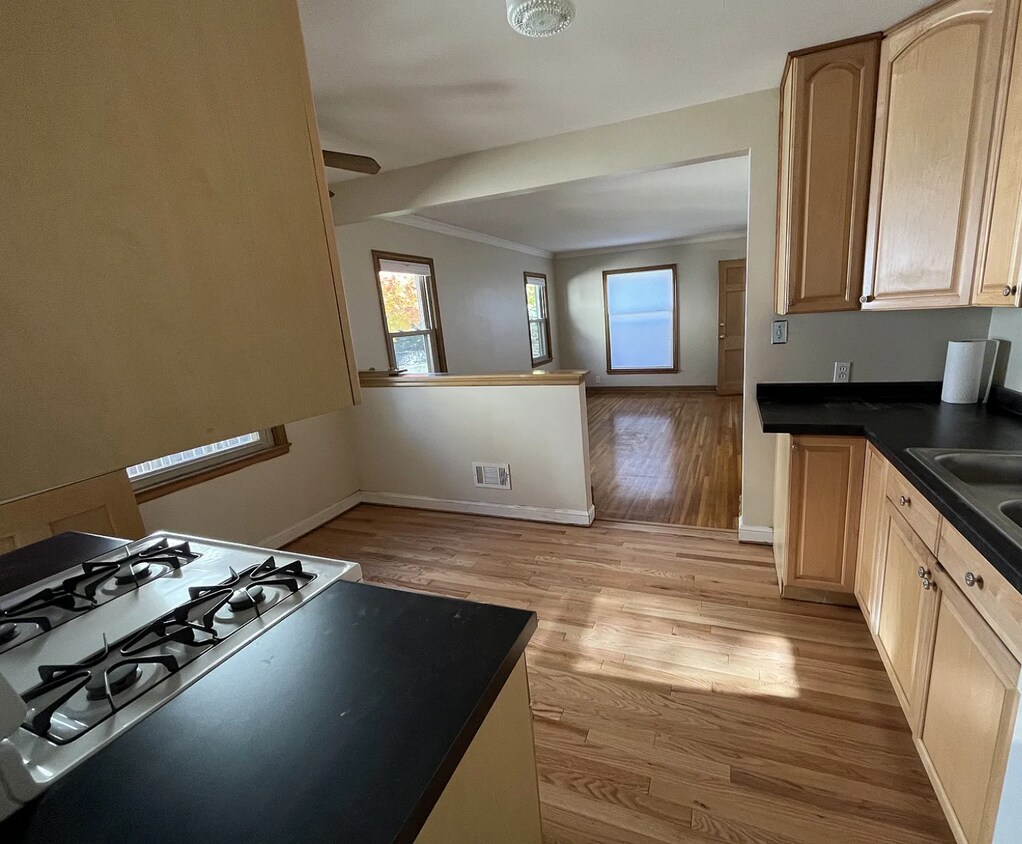 Foto principal - 4952 Abbott Ave S