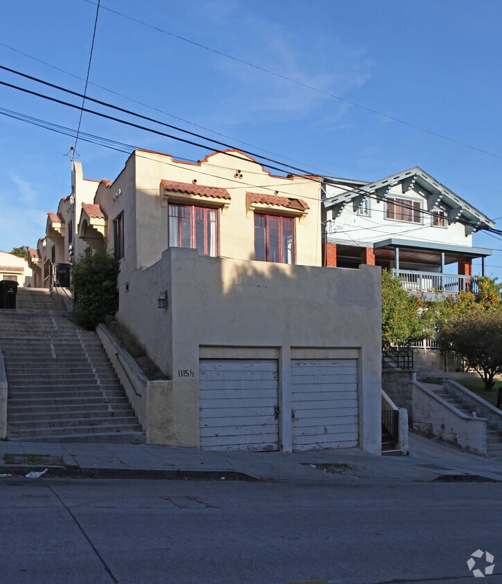 Building Photo - 1111 Douglas St