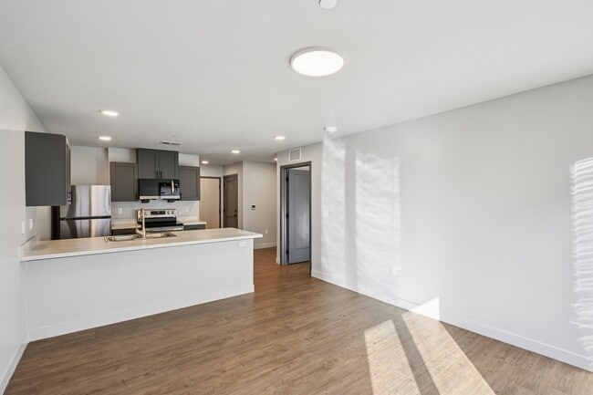 Building Photo - City Hall Place