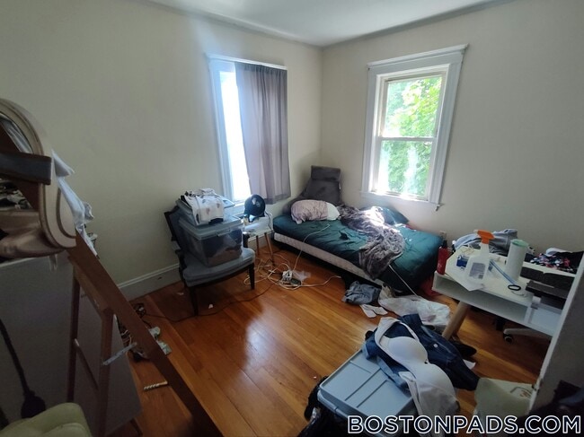 Building Photo - 24 Claymoss Rd