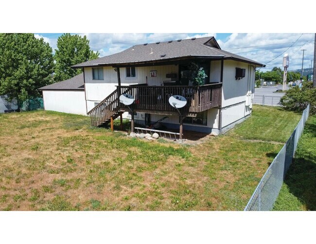 Foto del edificio - 16108 E Broadway Ave