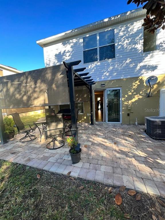 Building Photo - 3017 Seaview Castle Dr