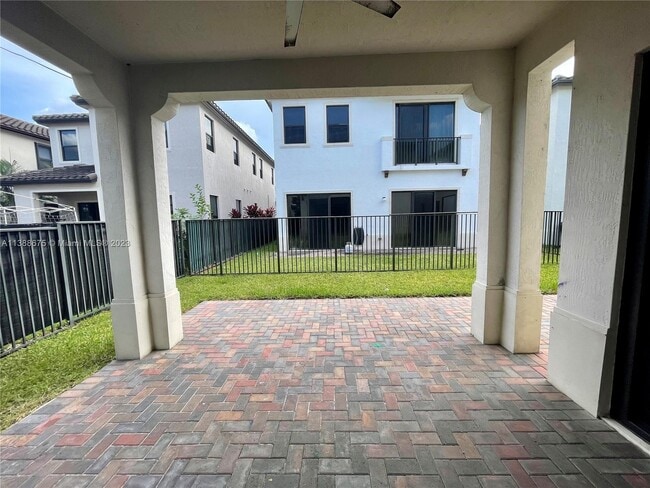 Building Photo - 3316 W 98th Pl