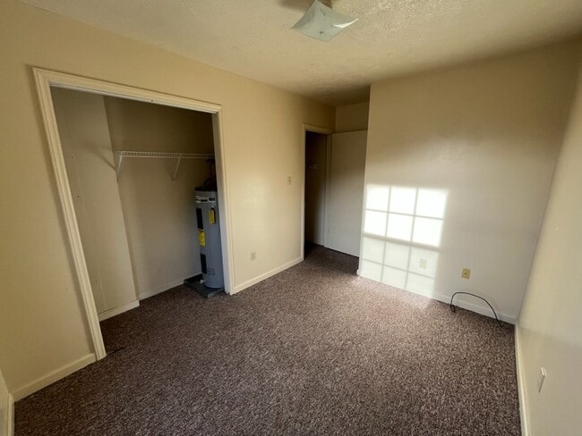 Foto del edificio - 4864 National Rd