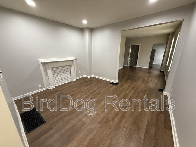 Foto del edificio - 1451 Wendell Ave