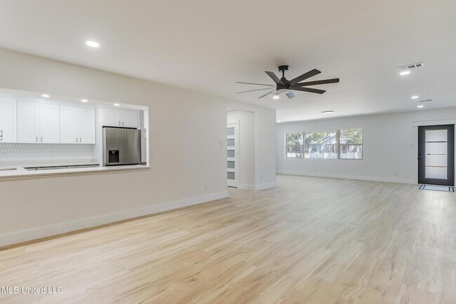 Foto del edificio - 175 St Charles Ave