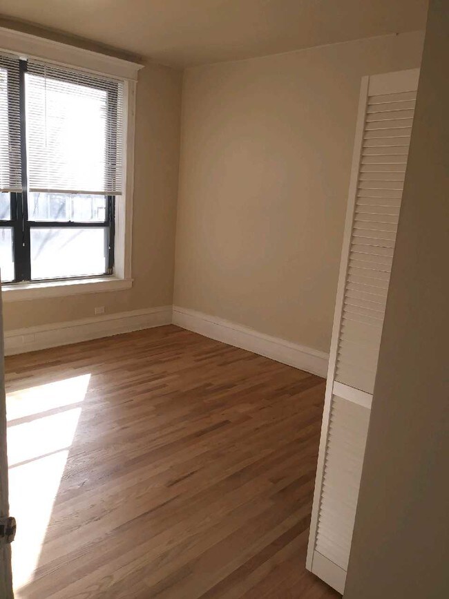 Foto del edificio - 4410 N Sheridan Rd