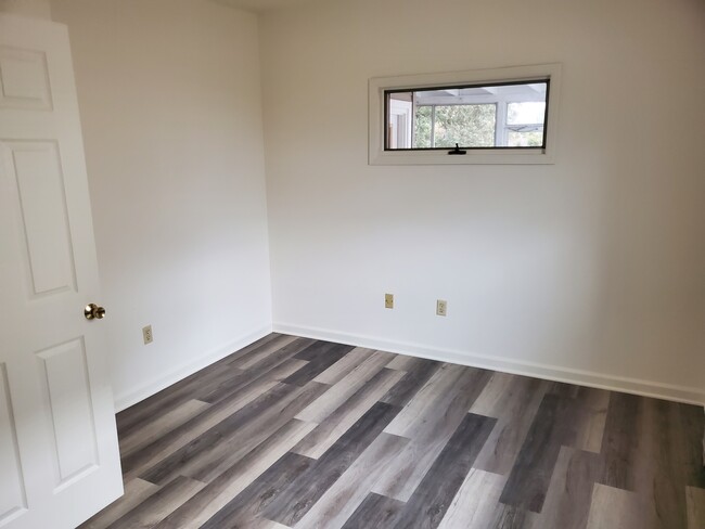 Bedroom - 181 Closter Dock Rd