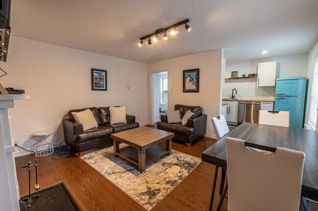 Building Photo - 59 Military Rd