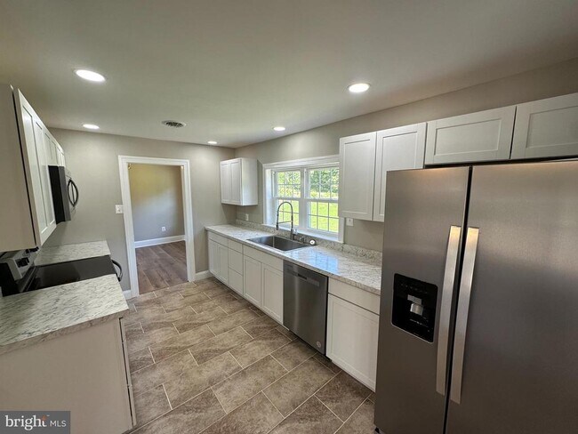 Foto del edificio - 22918 Three Notch Rd