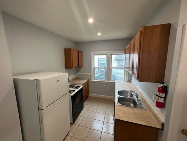 Building Photo - 1217 March St