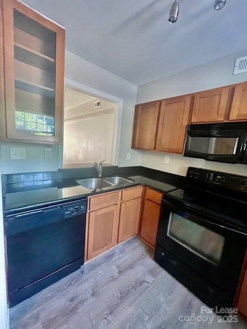 Foto del edificio - 1201 Green Oaks Ln
