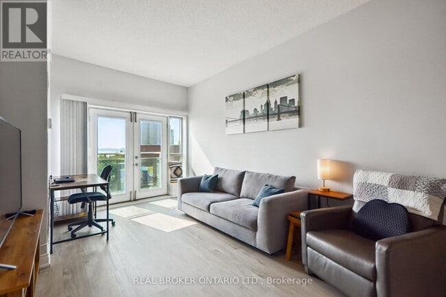Photo du bâtiment - 600-600 Queens Quay W