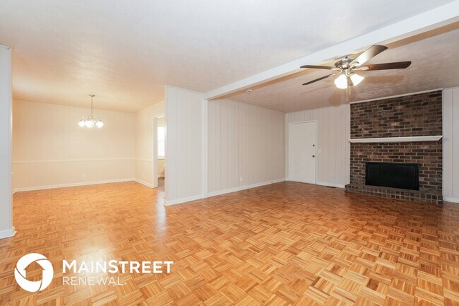 Building Photo - 2236 Kings Forest Dr SE