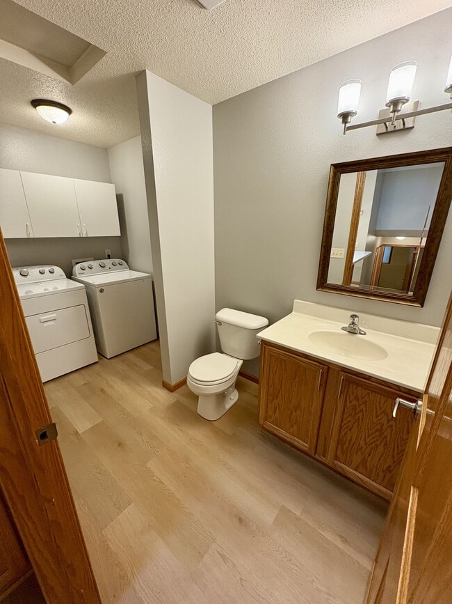 Building Photo - 1710 Menomonie St