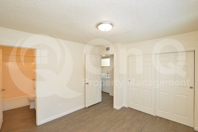 Foto del edificio - 2719 E Tierra Buena Ln