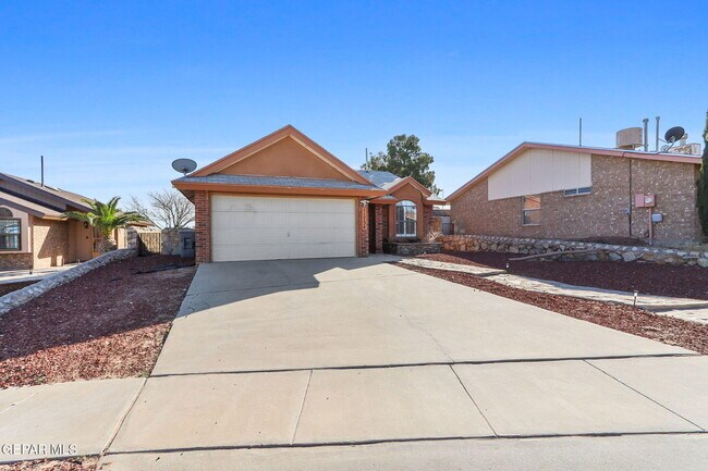 Building Photo - 11734 Stone Castle Dr