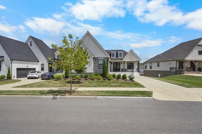 Foto del edificio - 3016 Whitstable Ct