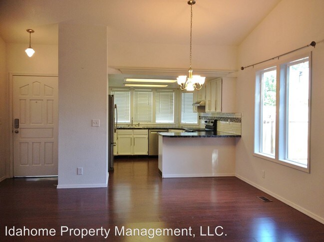 Building Photo - 4147 N Esten Pl