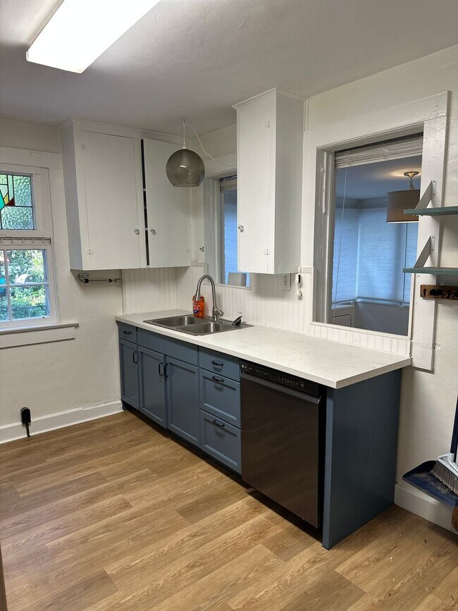 Photo - 200 NE 11th St Apartment