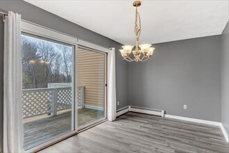 Foto del edificio - 20 Camelot Dr