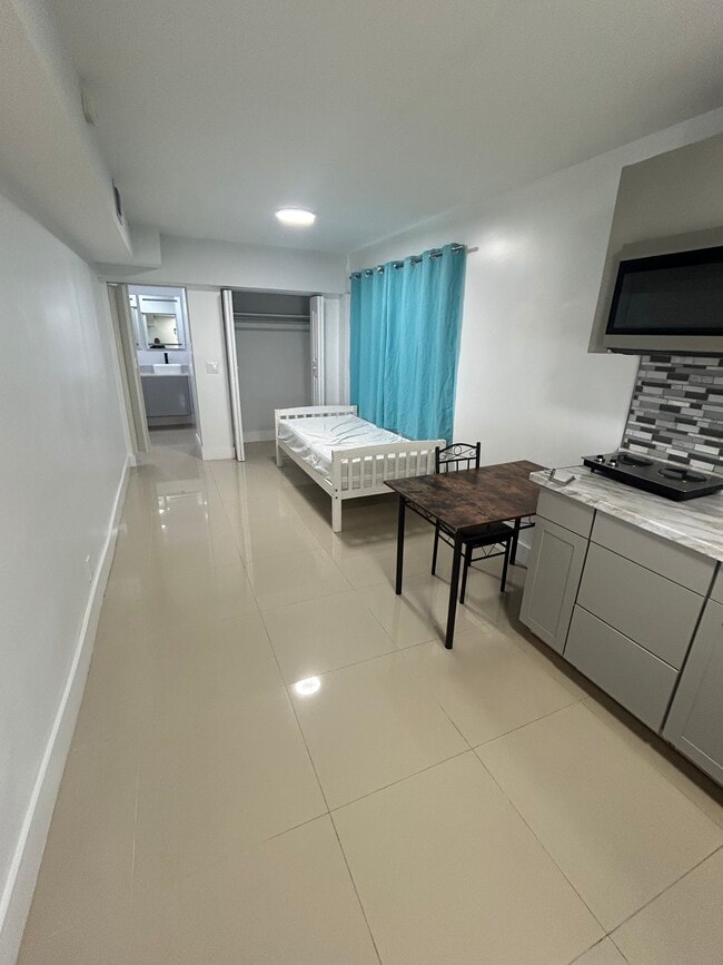 Foto del edificio - 2463 Lincoln St