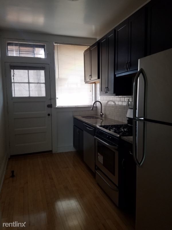 Foto del edificio - 1453 W Cornelia Ave