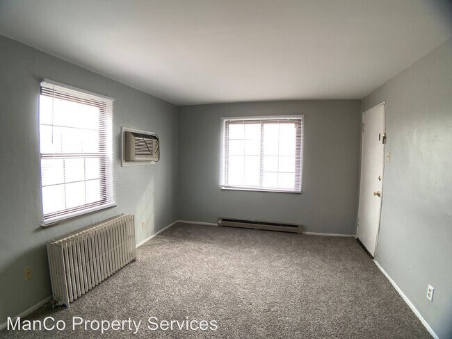 Building Photo - 551 Telford Ave