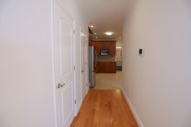 Foto del edificio - 106 Poplar St